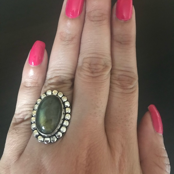 Labradorite ring - Picture 2 of 6